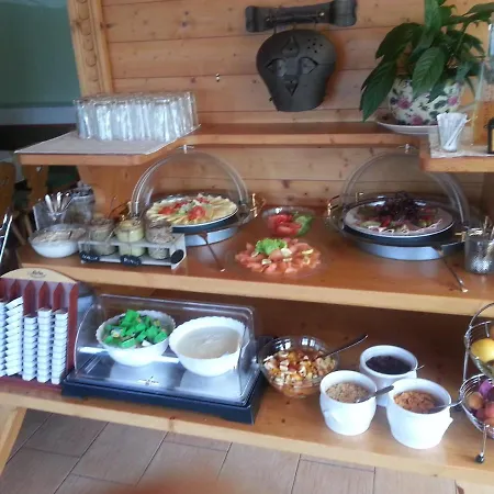 Alpenhof Hubertus Hotel Pill
